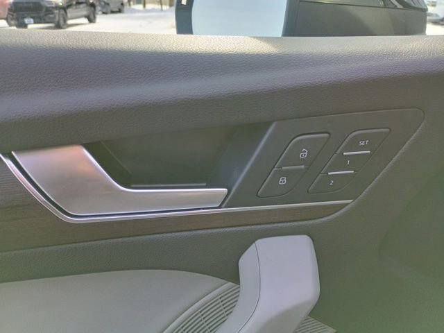 Used 2023 Audi Q5 2.0T Premium Plus image 23