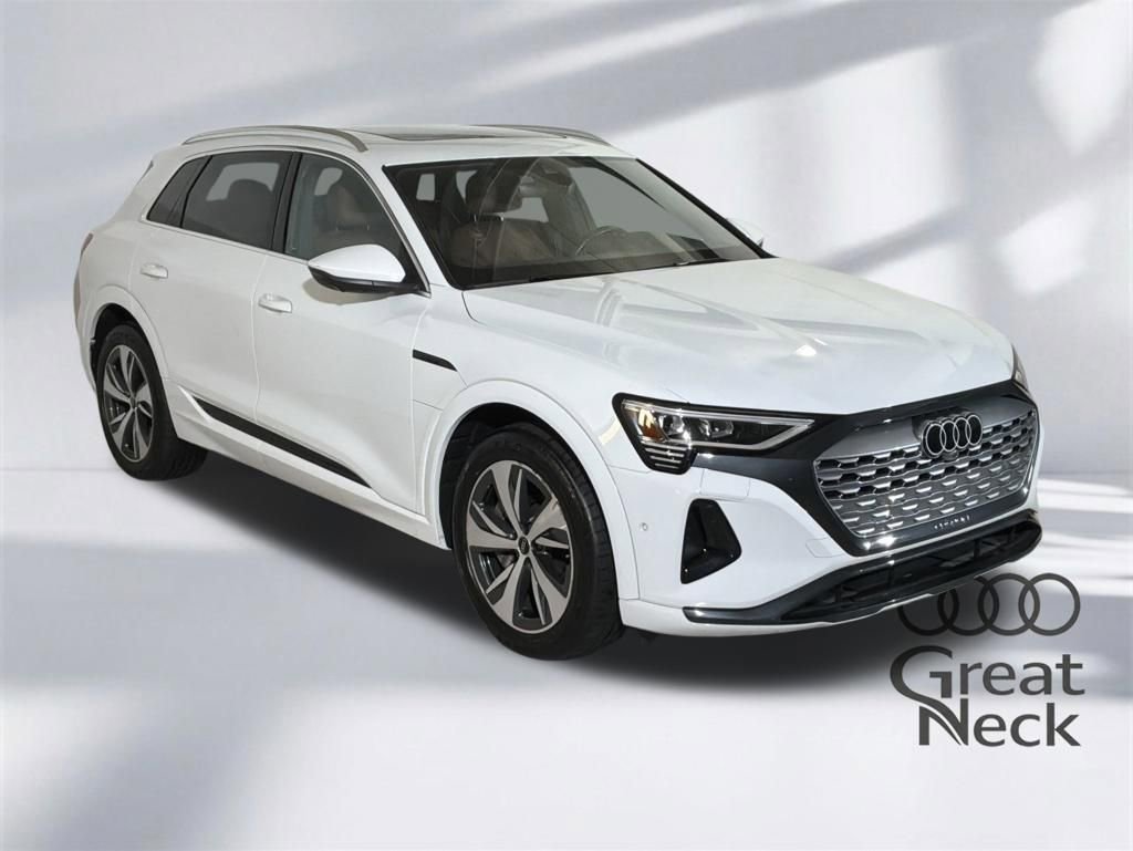 Used 2024 Audi Q8 e-tron Premium Plus w/ Premium Plus Package AWD/4WD image 11