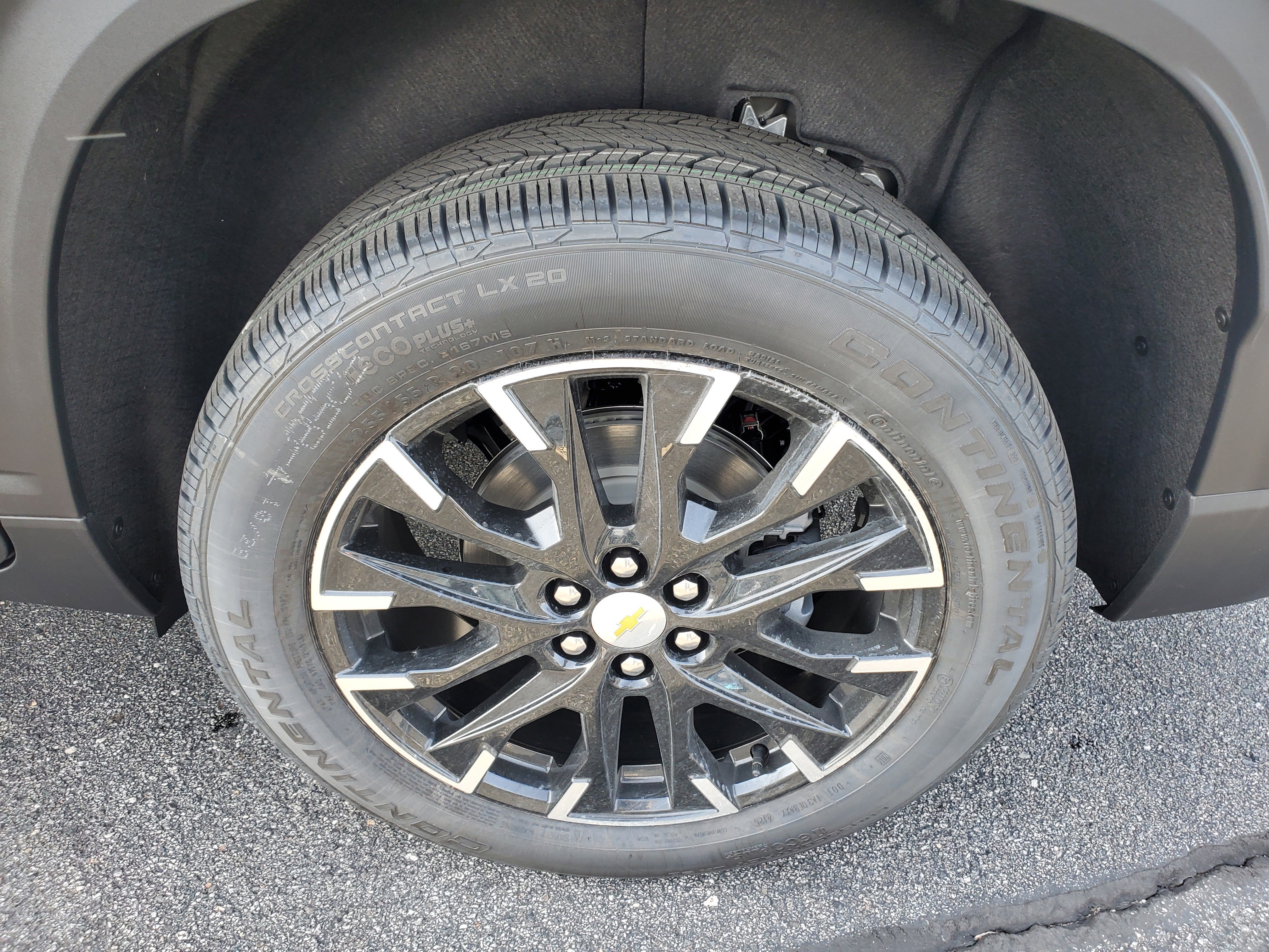 New 2026 Chevrolet Traverse LT w/ Sun and Wheel Package image 29