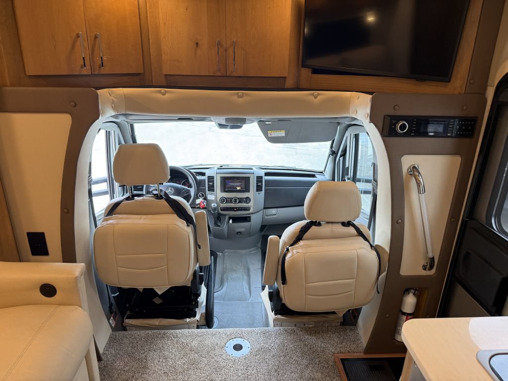 Used 2018 Mercedes-Benz Sprinter 3500 image 51