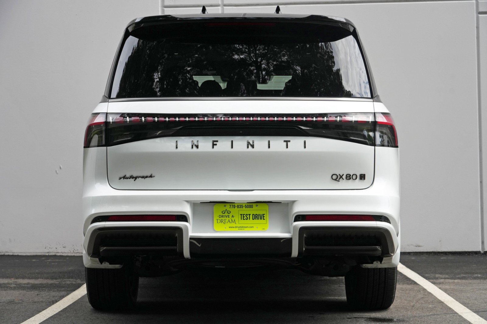 Used 2026 INFINITI QX80 Autograph w/ Premium Cargo Package AWD/4WD image 11