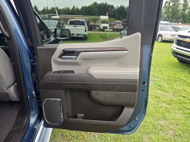 Used 2024 GMC Sierra 1500 SLT w/ SLT Premium Plus Package AWD/4WD image 40