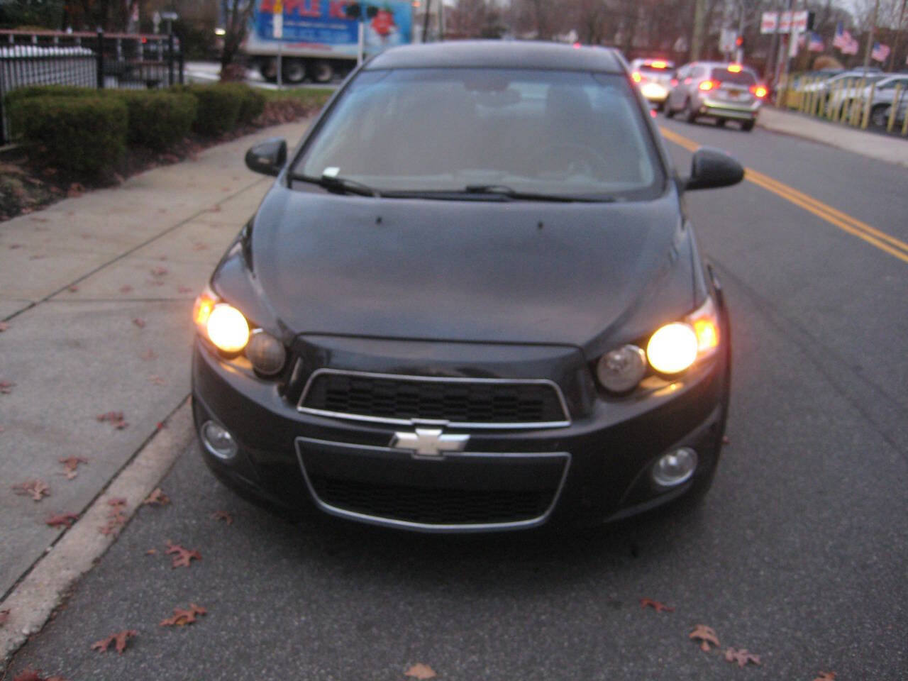Used 2015 Chevrolet Sonic LT w/ Wheels and Fog Lamp Package FWD image 2