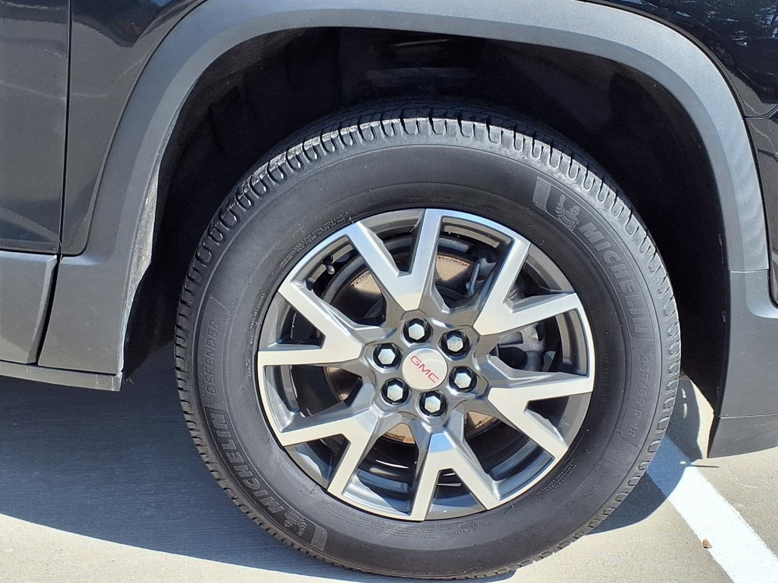 Used 2022 GMC Acadia SLE FWD image 9