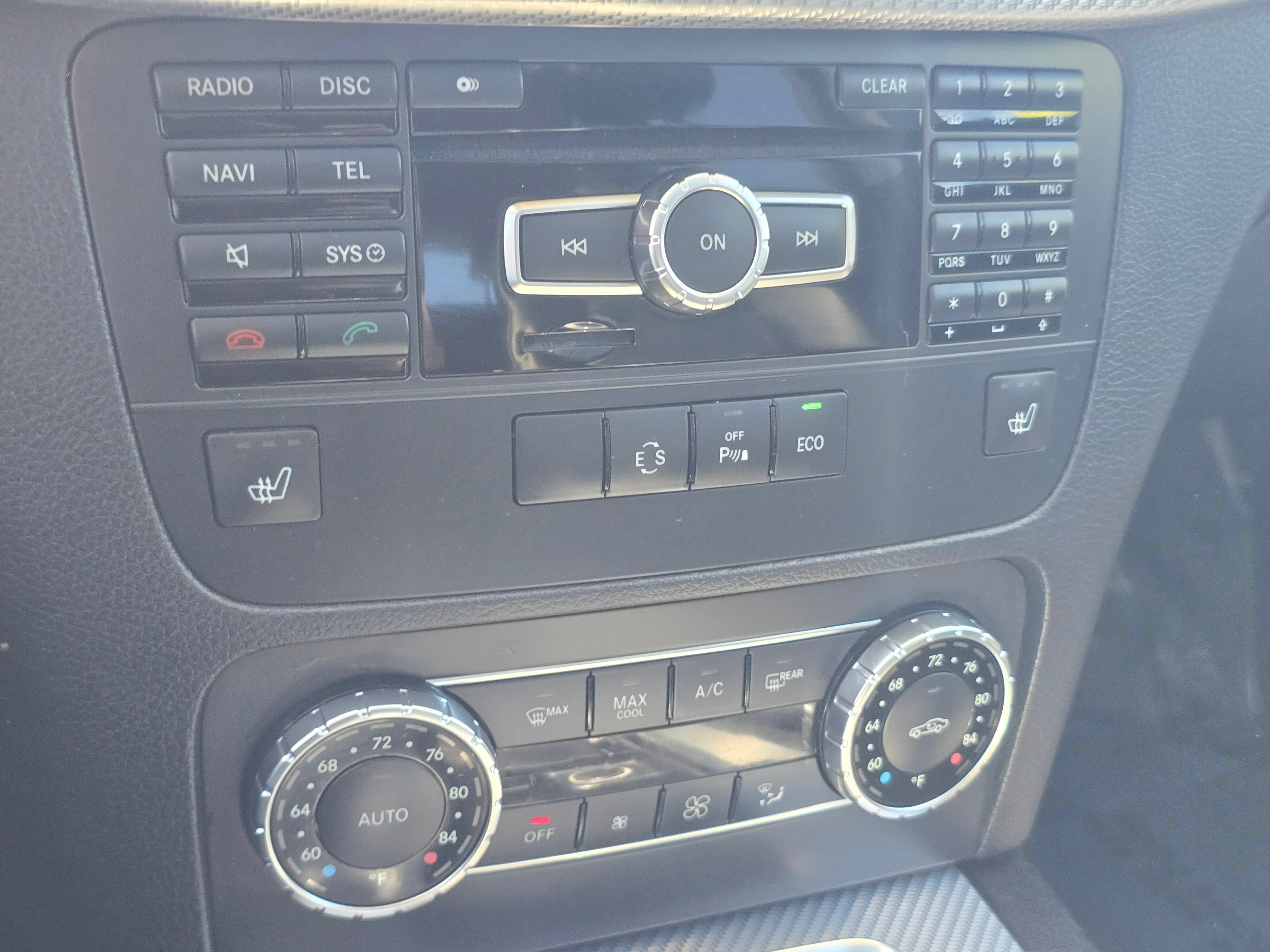 Used 2013 Mercedes-Benz GLK 350 4MATIC image 28
