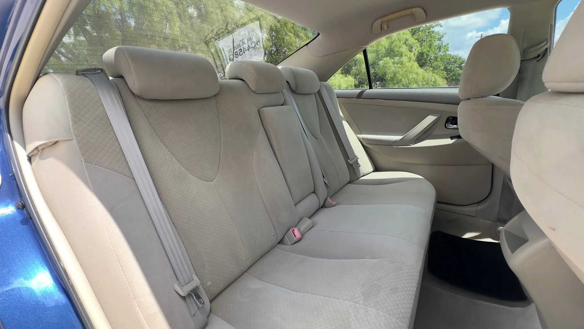 Used 2009 Toyota Camry LE FWD image 18