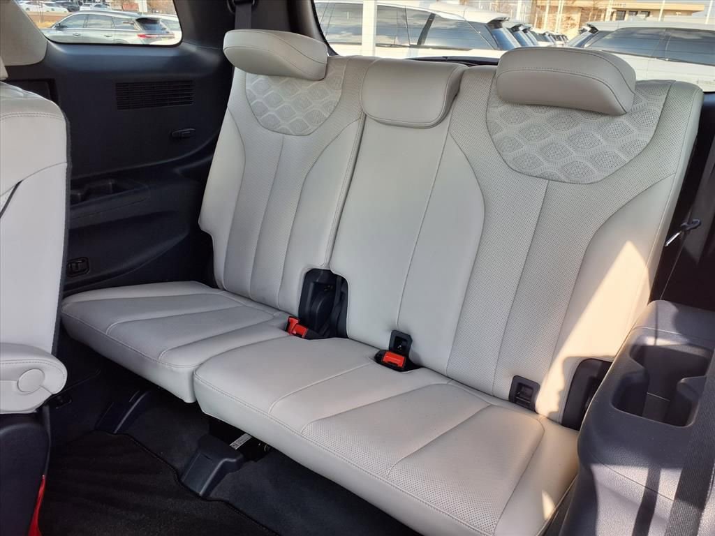 Used 2022 Hyundai Palisade Limited image 27
