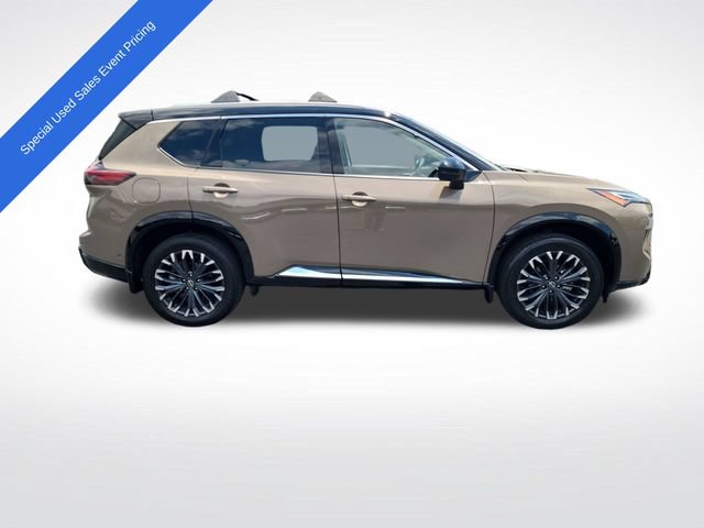 Used 2025 Nissan Rogue Platinum AWD/4WD image 6