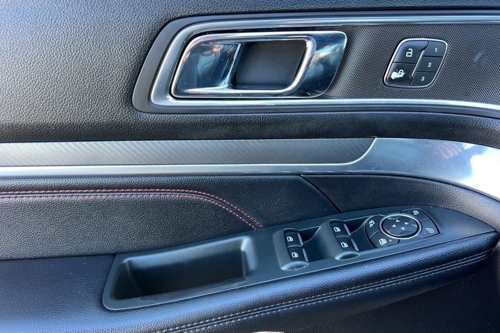 Certified 2018 Ford Explorer Sport w/ Equipment Group 401A image 13