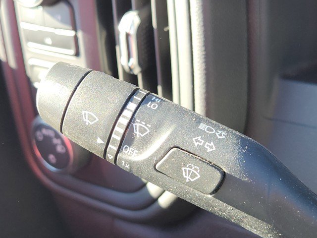 Used 2025 Chevrolet Silverado 2500 Custom w/ Custom Value Package image 35