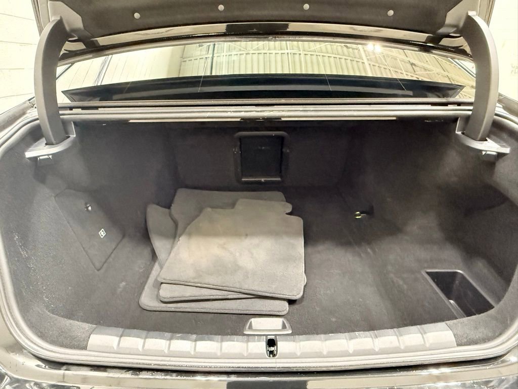 Used 2023 BMW i7 xDrive60 AWD/4WD image 48