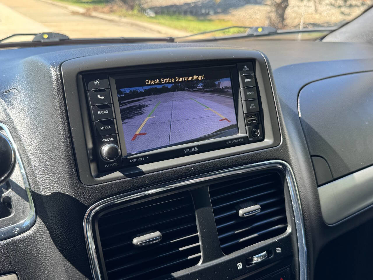 Used 2020 Dodge Grand Caravan GT FWD image 15