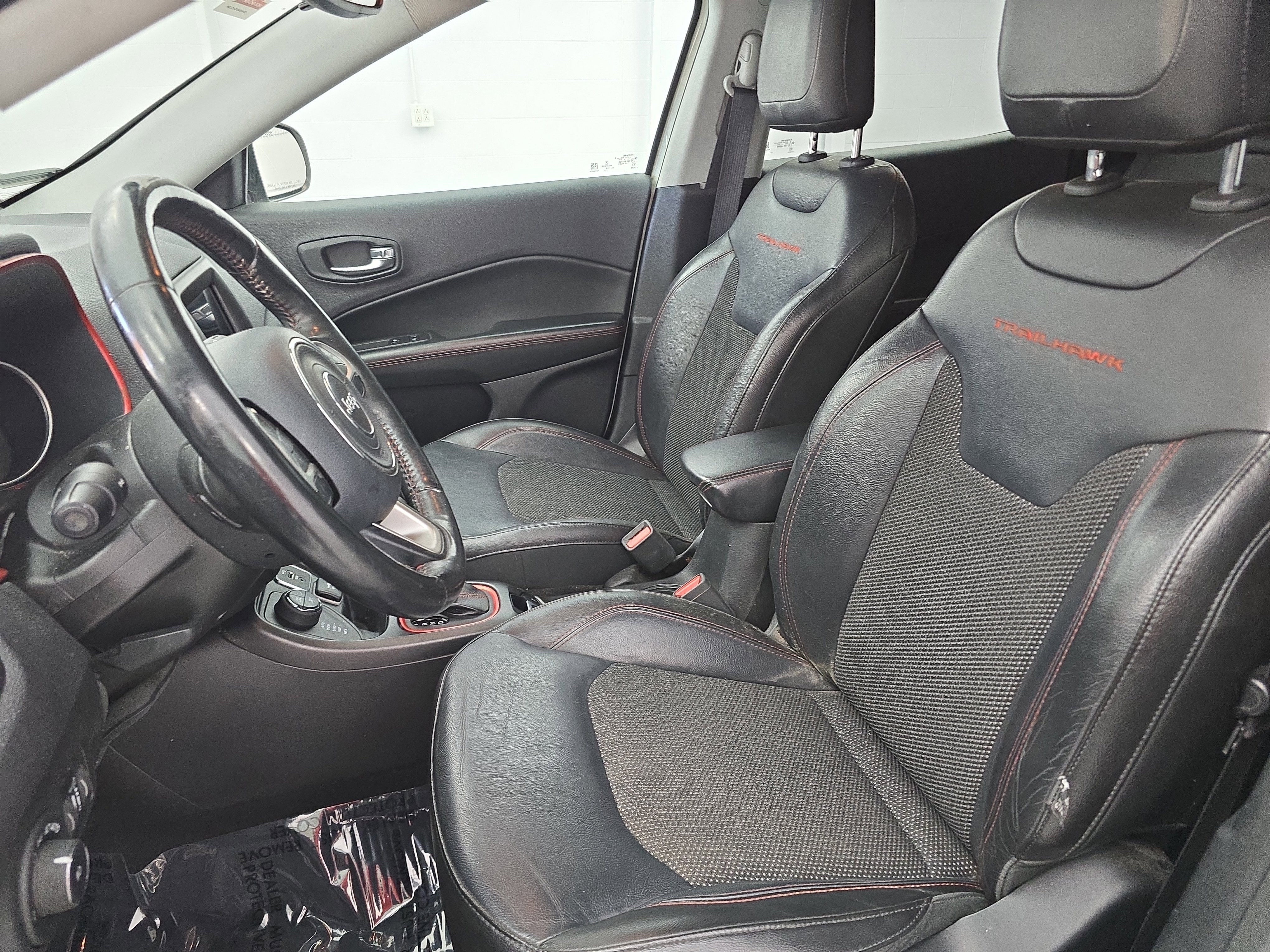 Used 2018 Jeep Compass Trailhawk w/ Cold Weather Group image 14