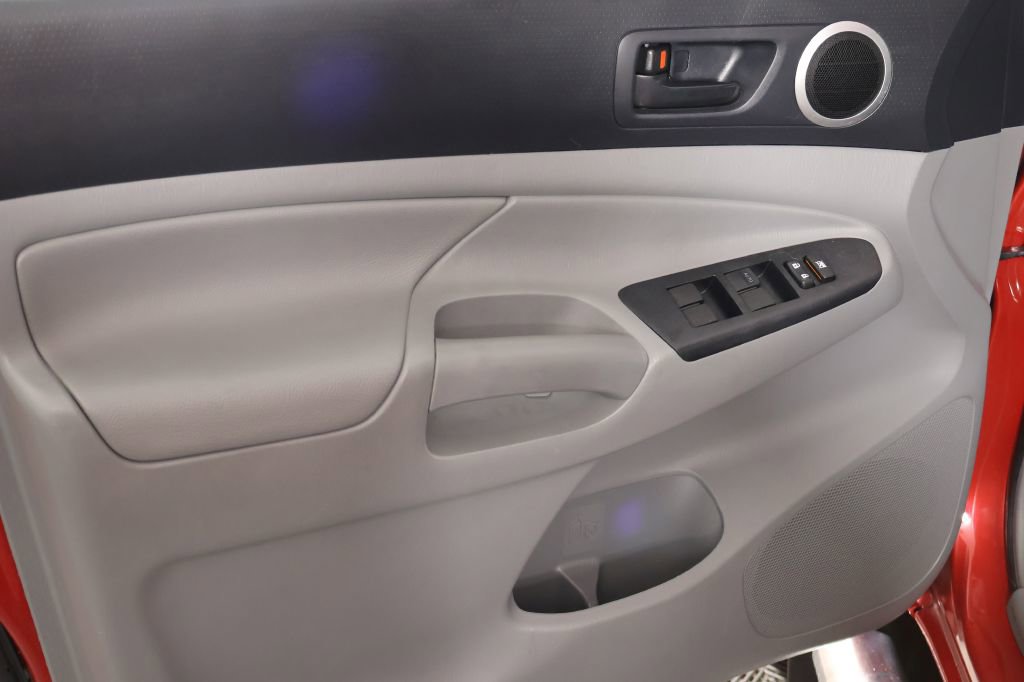 Used 2014 Toyota Tacoma 4x4 Double Cab w/ TRD Sport Package image 37