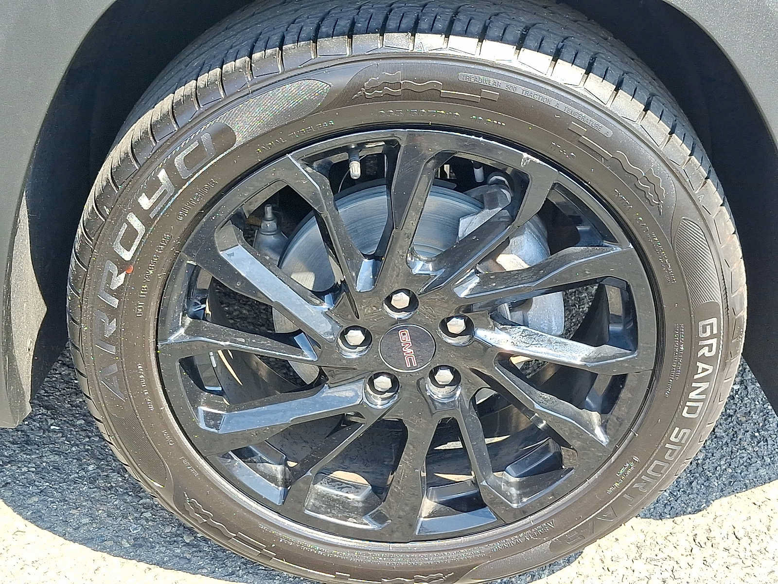 Used 2023 GMC Terrain SLE w/ Driver Convenience Package FWD image 8
