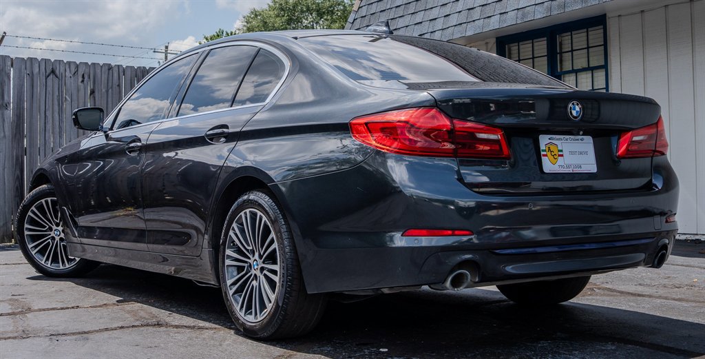 Used 2019 BMW 530i w/ Convenience Package RWD image 3