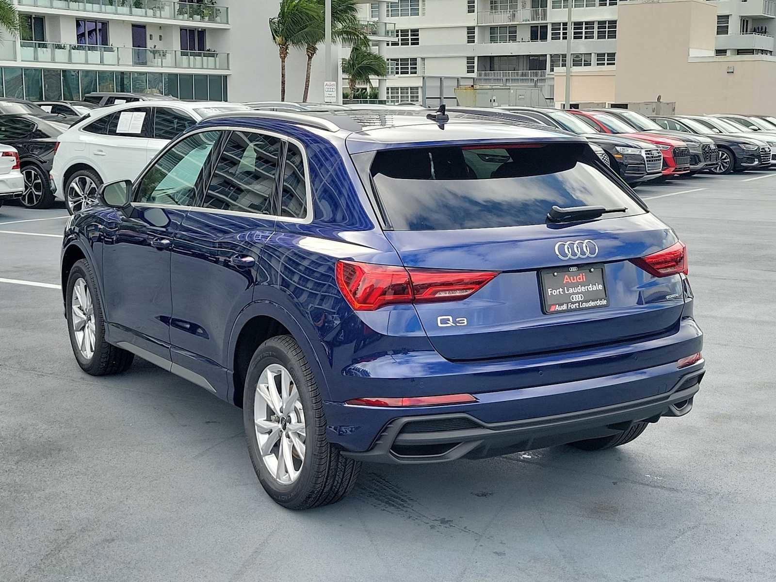 New 2025 Audi Q3 2.0T Premium image 4