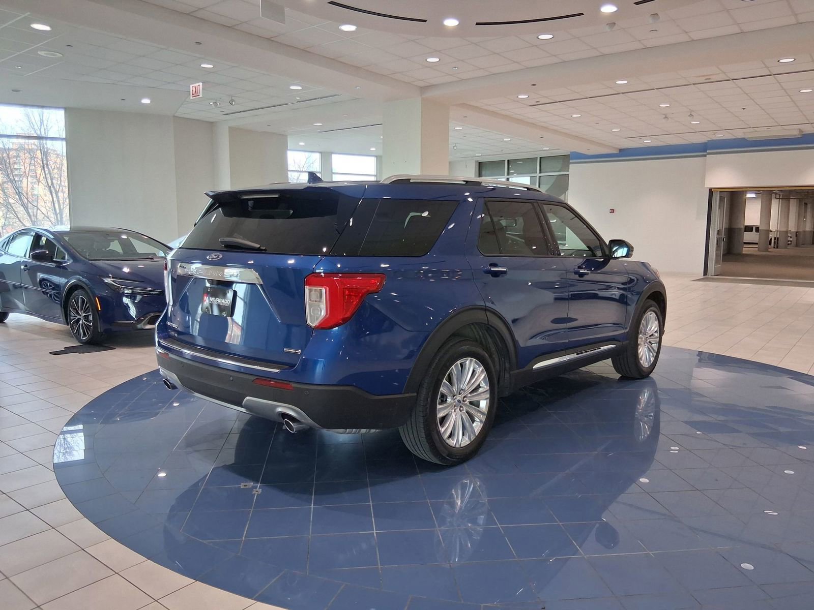 Used 2020 Ford Explorer Limited w/ Hybrid Equipment Group 310A image 5