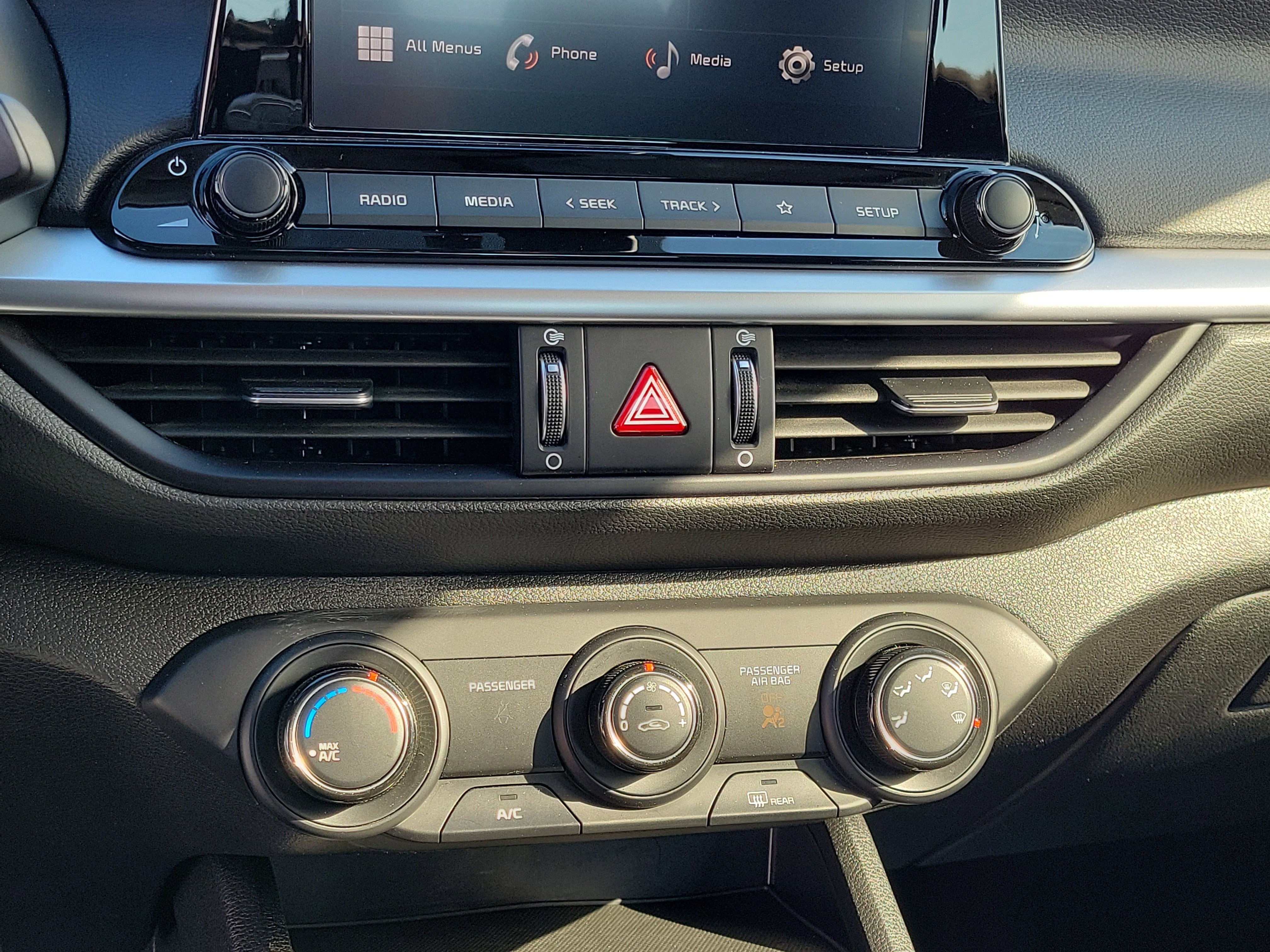 Used 2024 Kia Forte LX image 27