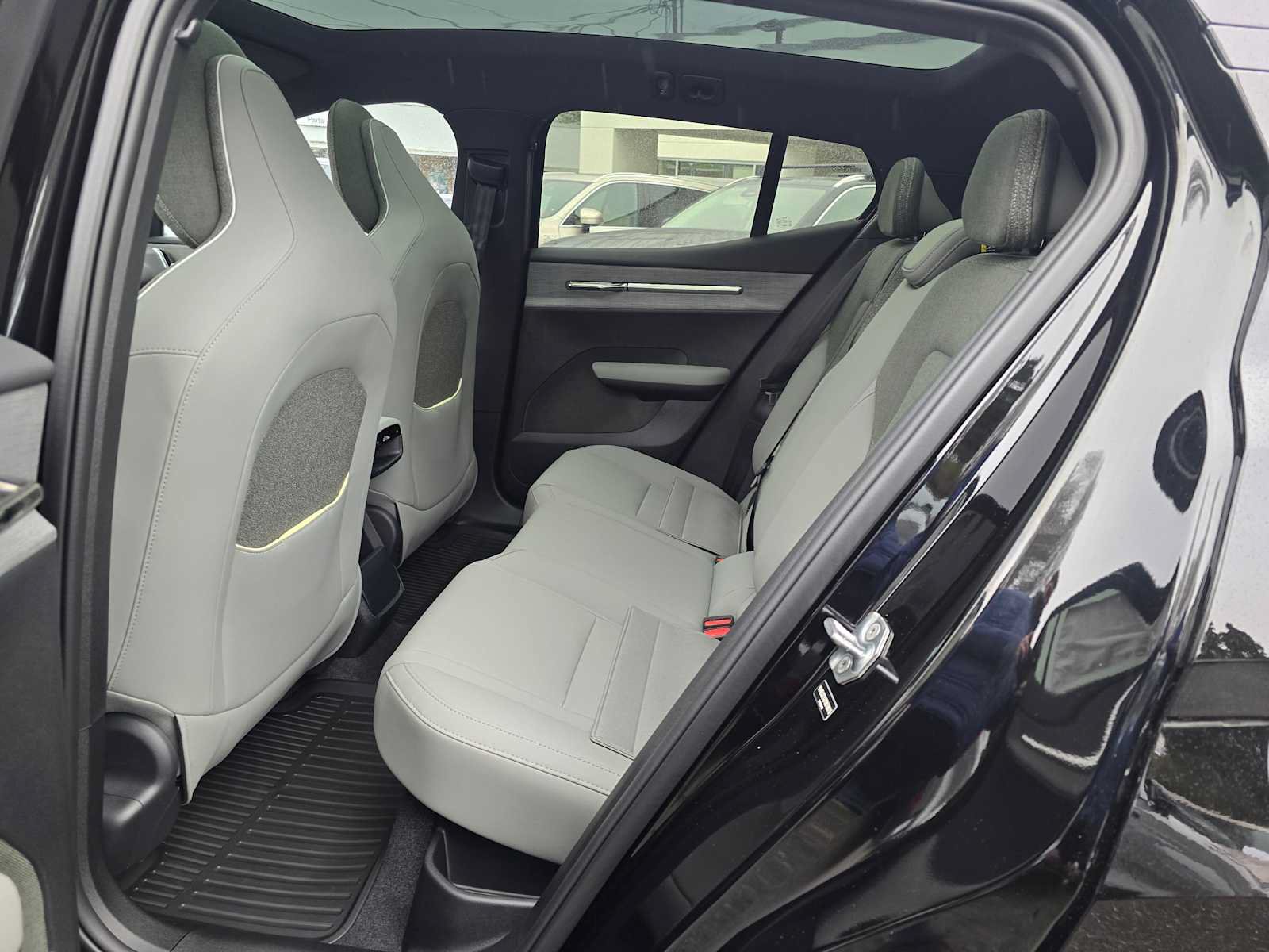 New 2026 Volvo EX30 Plus w/ Protection Package Premier AWD/4WD image 16