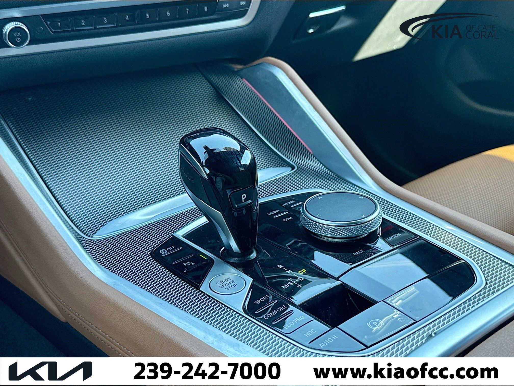 Used 2023 BMW X6 xDrive40i w/ M Sport Package image 28