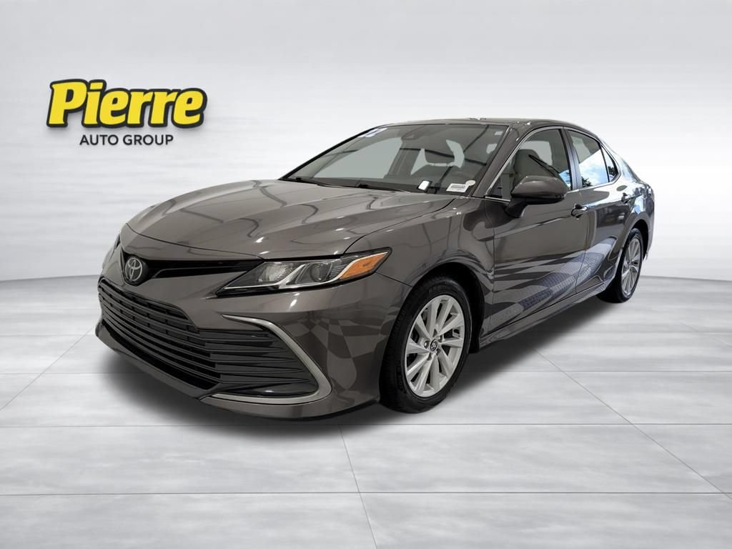 Used 2022 Toyota Camry LE