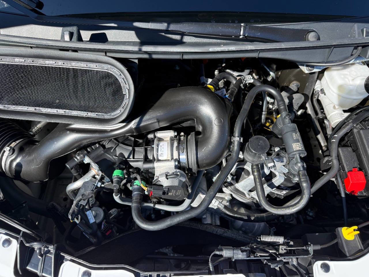 Used 2025 Ford Transit 250 250 AWD 3dr LWB Medium Roof Ca image 12