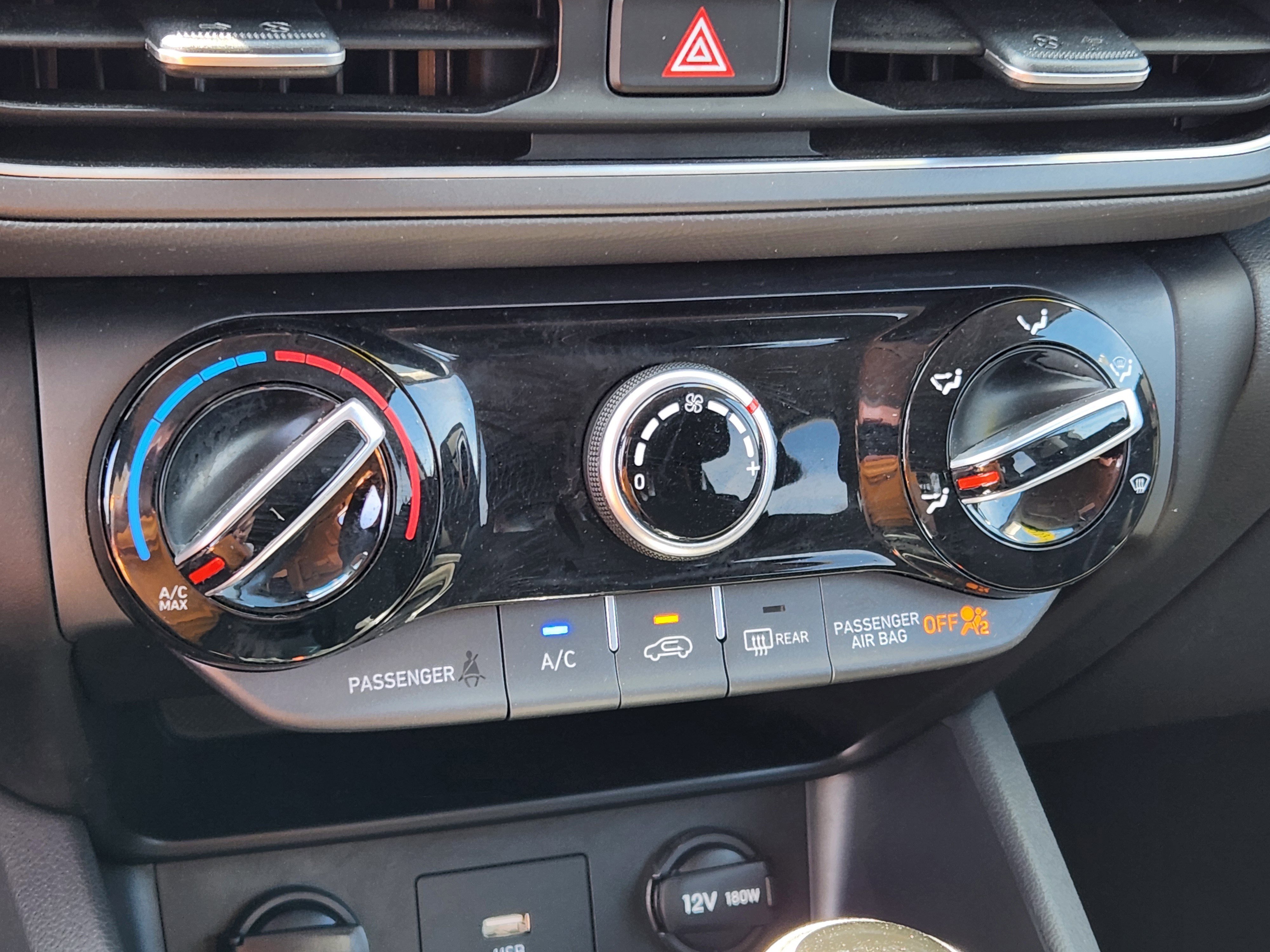 Certified 2023 Hyundai Kona SEL AWD/4WD image 20