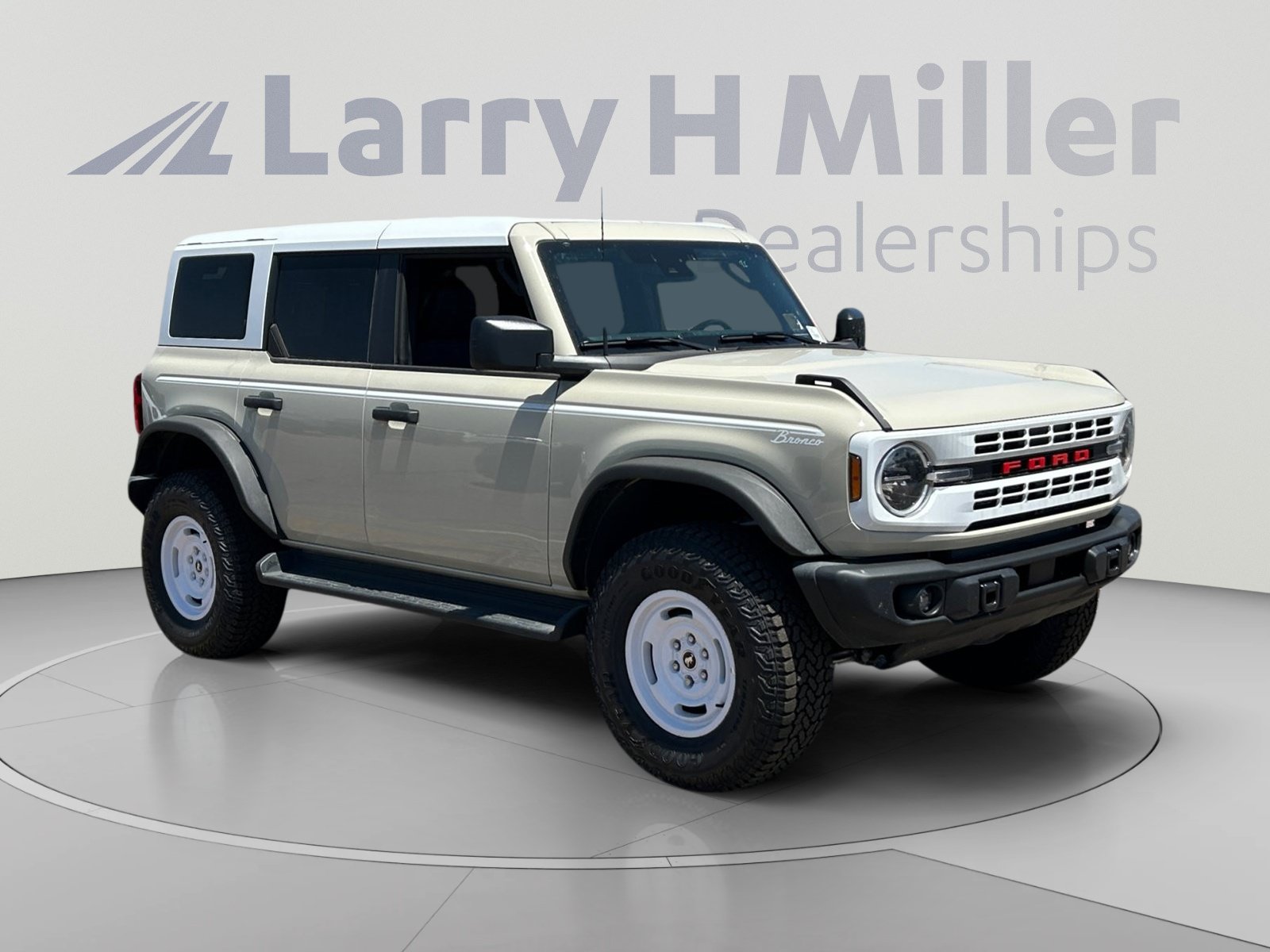 New 2026 Ford Bronco Heritage Edition AWD/4WD image 7