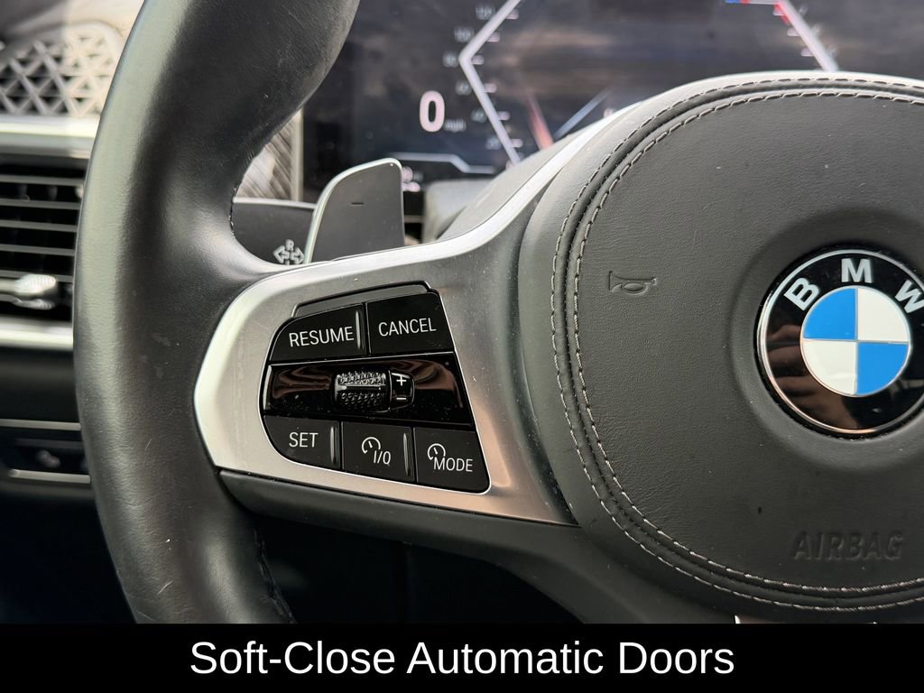 Used 2024 BMW X7 xDrive40i w/ Executive Package image 16