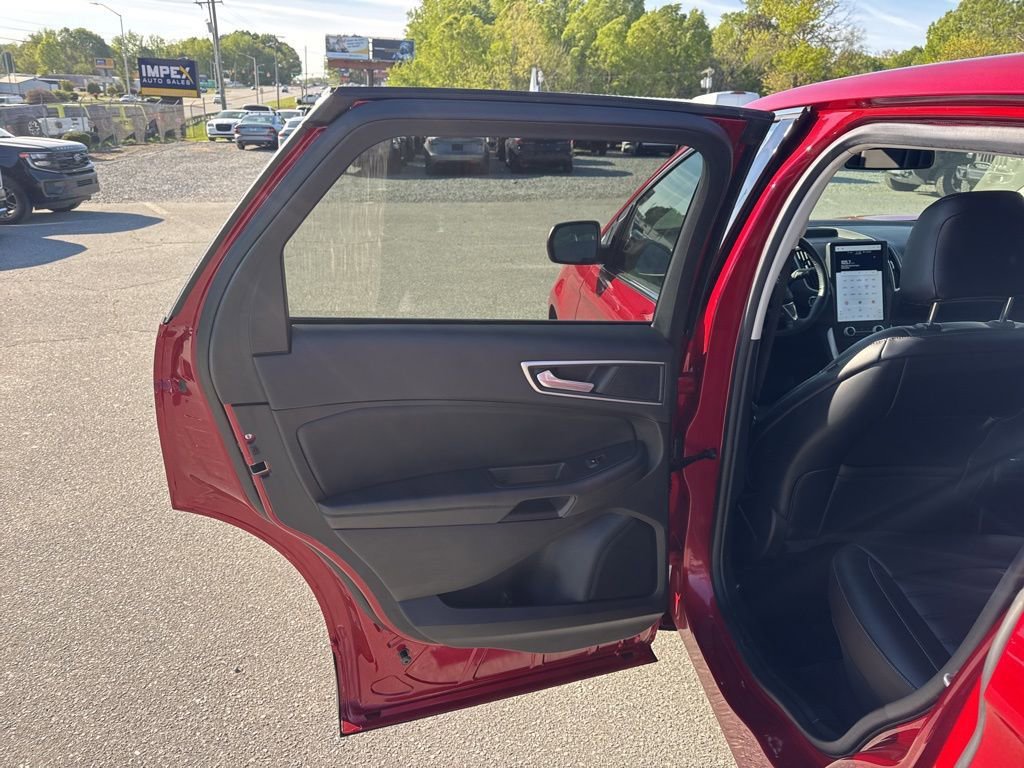 Used 2023 Ford Edge SEL image 27