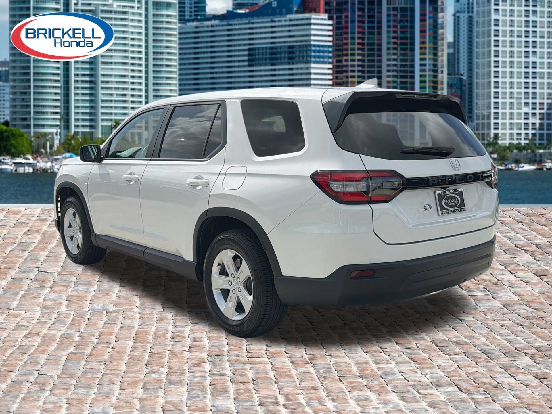 Certified 2023 Honda Pilot LX image 6