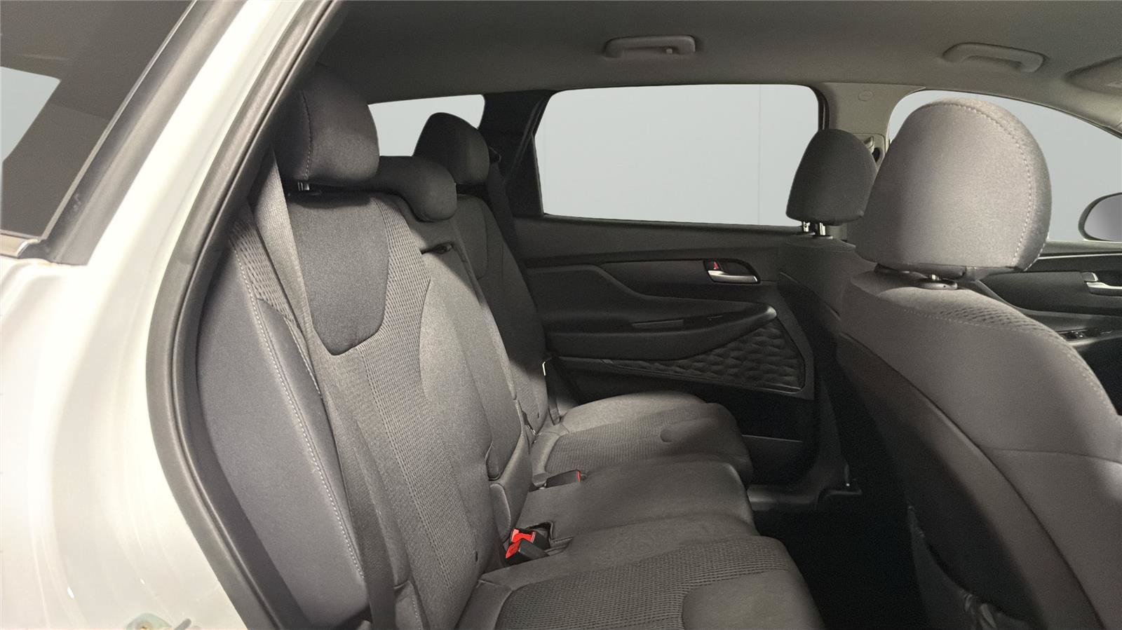 Used 2021 Hyundai Santa Fe SE FWD image 13