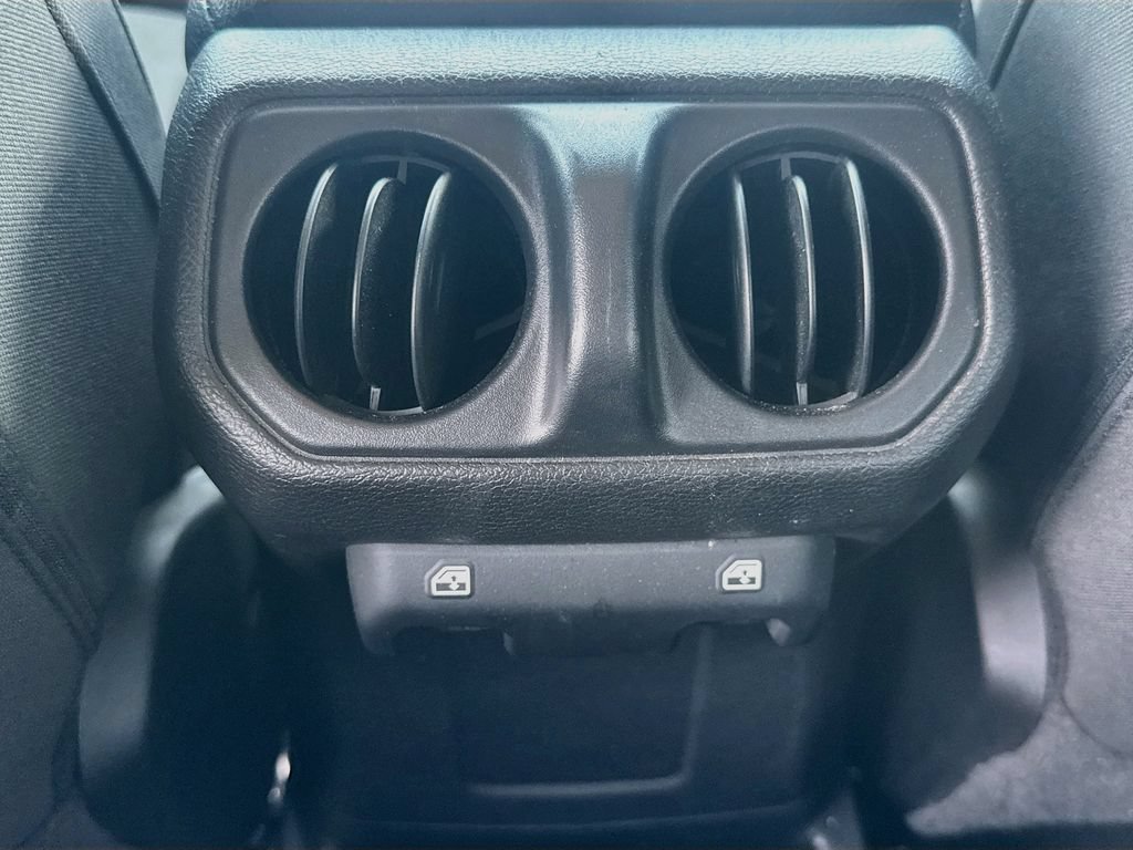 Certified 2023 Jeep Wrangler Unlimited w/ Cold Weather Group AWD/4WD image 27