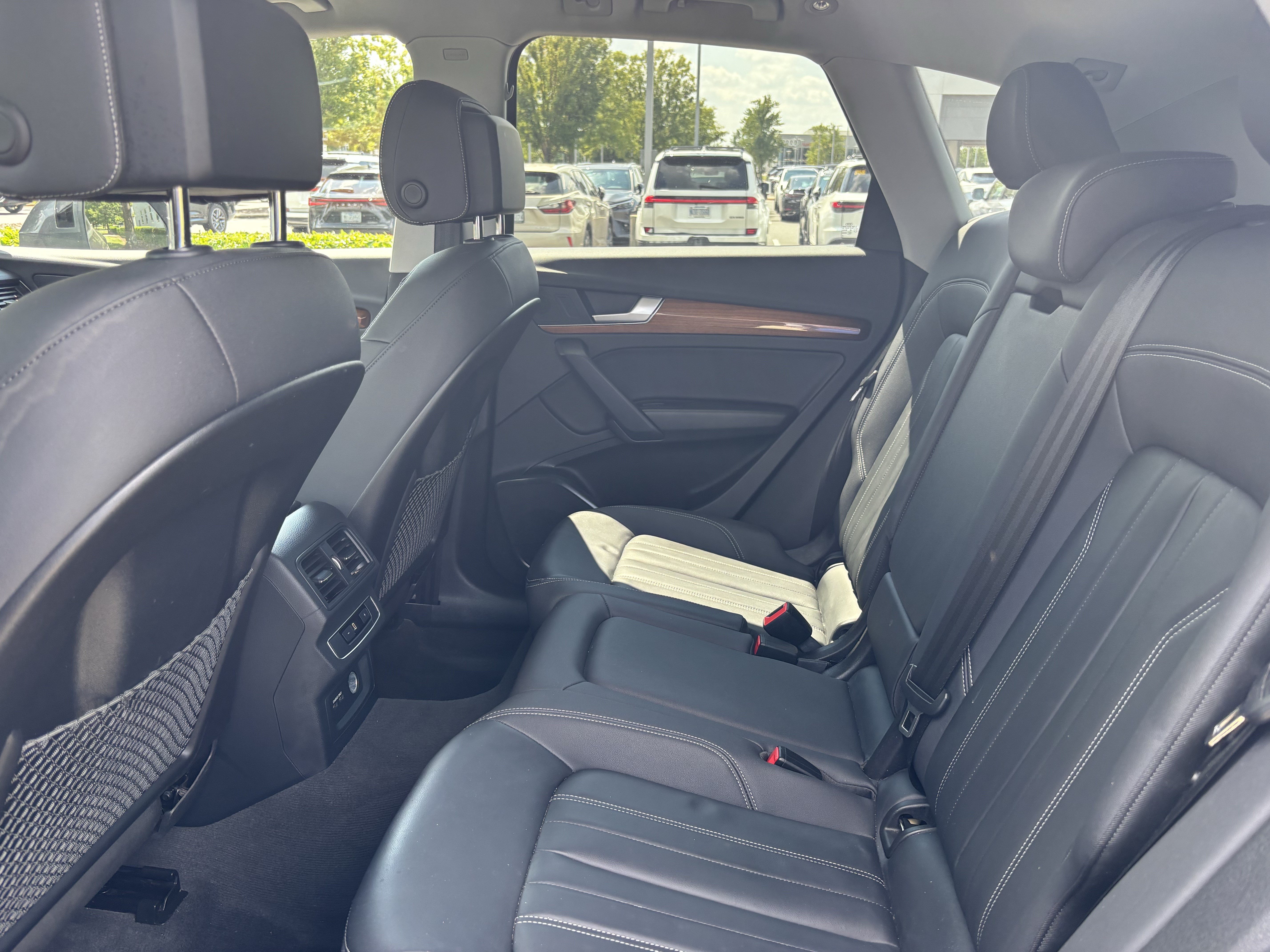 Used 2023 Audi Q5 2.0T Premium w/ Convenience Package AWD/4WD image 18