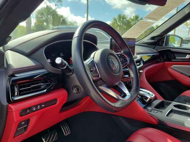 Used 2025 Acura MDX A-Spec image 11