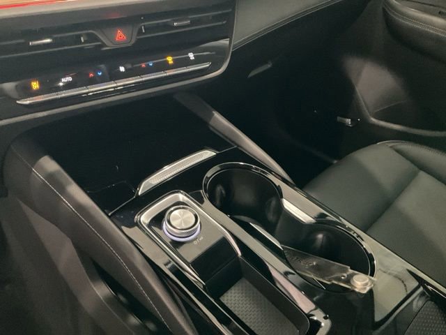 Used 2024 Buick Envision Avenir image 11