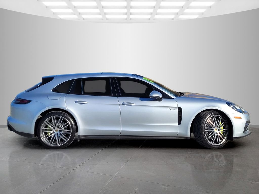 Used 2018 Porsche Panamera 4 w/ Premium Package Plus image 3