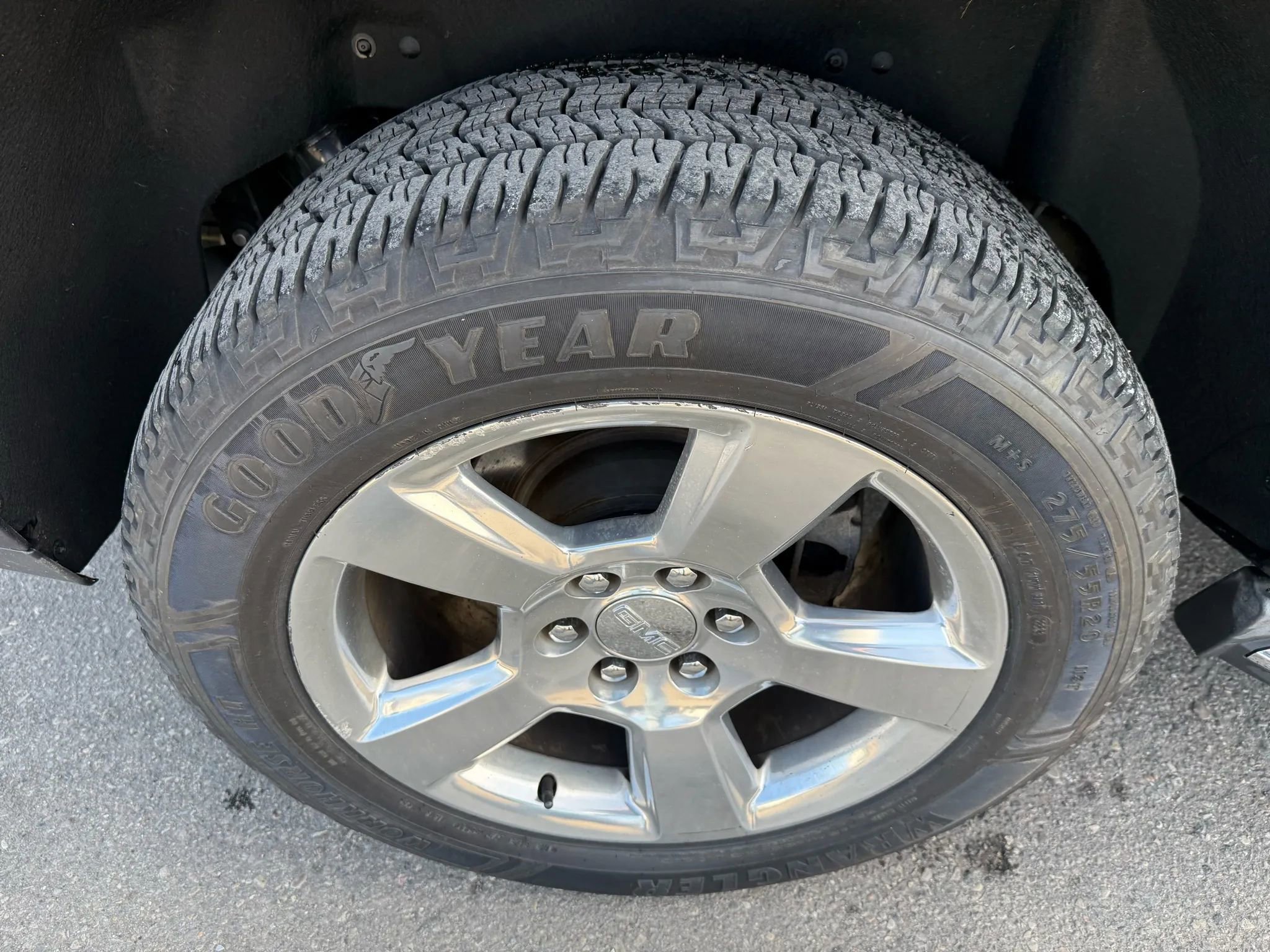 Used 2016 GMC Yukon Denali w/ Open Road Package image 11