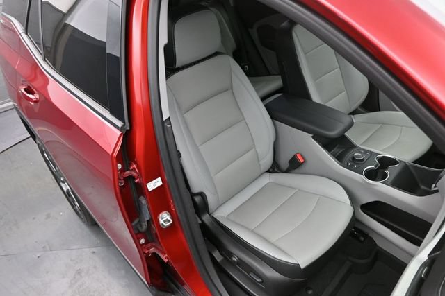 Used 2023 GMC Terrain SLT w/ LPO, Floor Liner Package FWD image 11