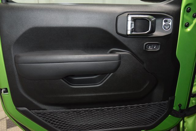 Used 2025 Jeep Wrangler Sport image 43