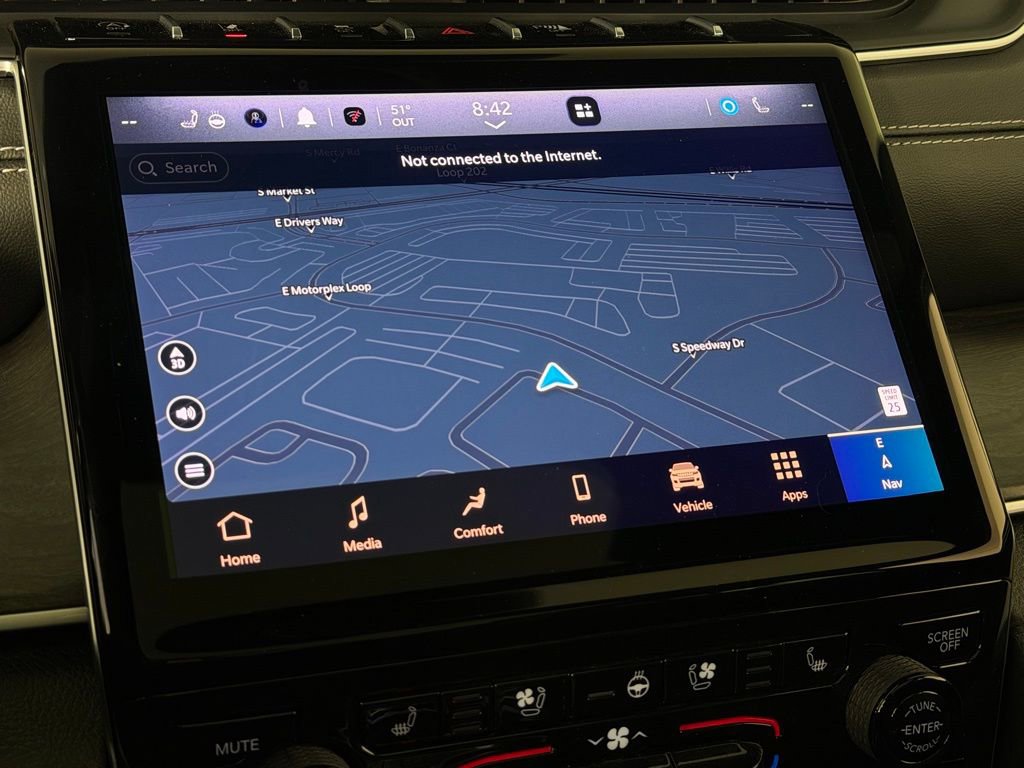 Used 2024 Jeep Grand Cherokee Limited w/ Luxury Tech Group II image 19