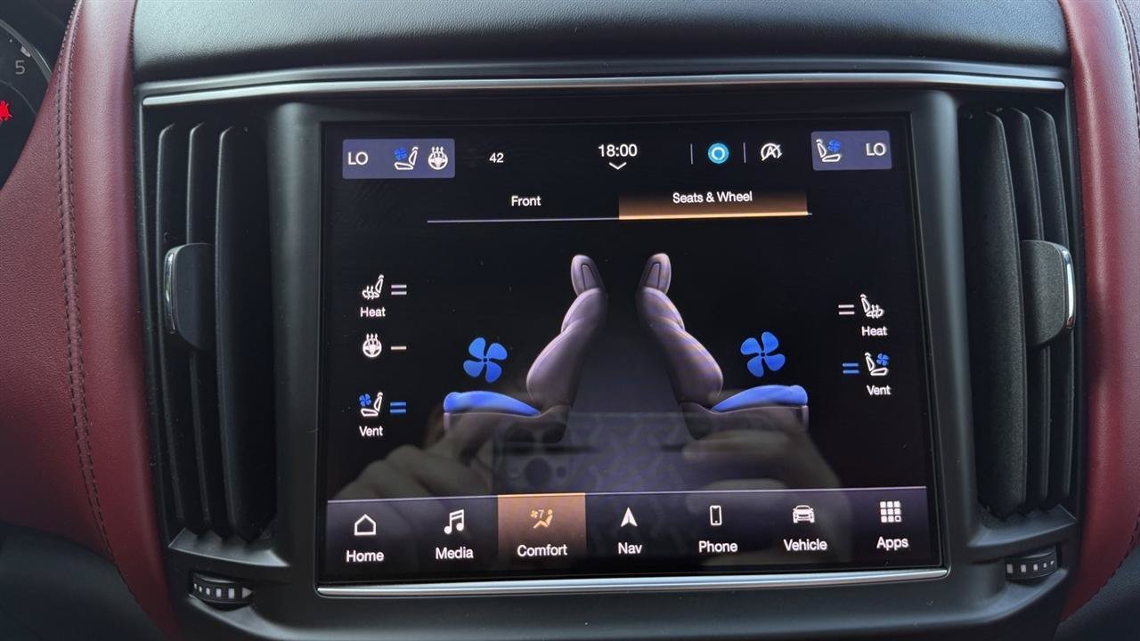 Used 2023 Maserati Levante GT AWD/4WD image 52