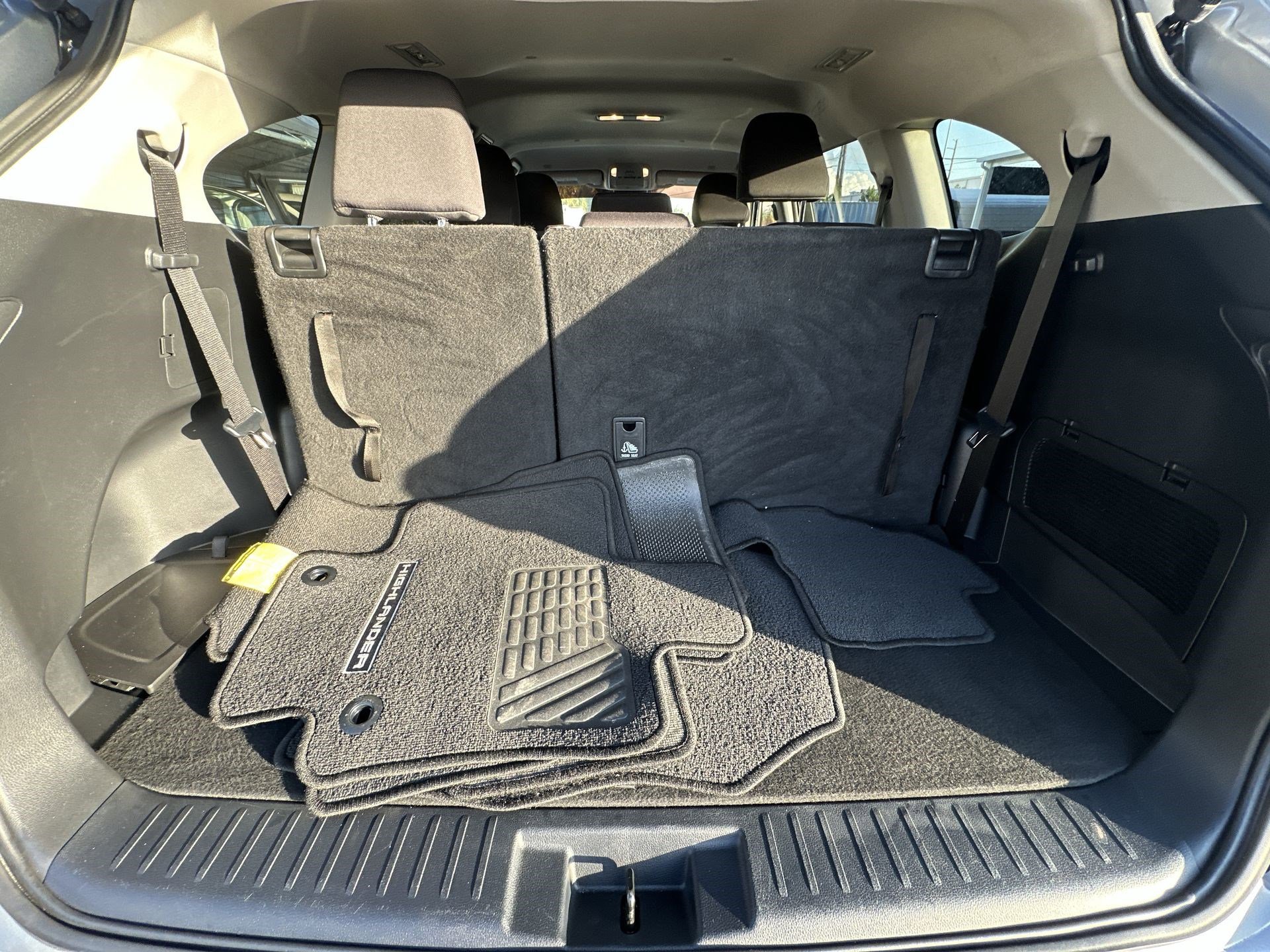 Used 2023 Toyota Highlander LE image 21