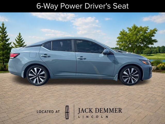 Used 2024 Nissan Sentra SV w/ SV Premium Package FWD image 8