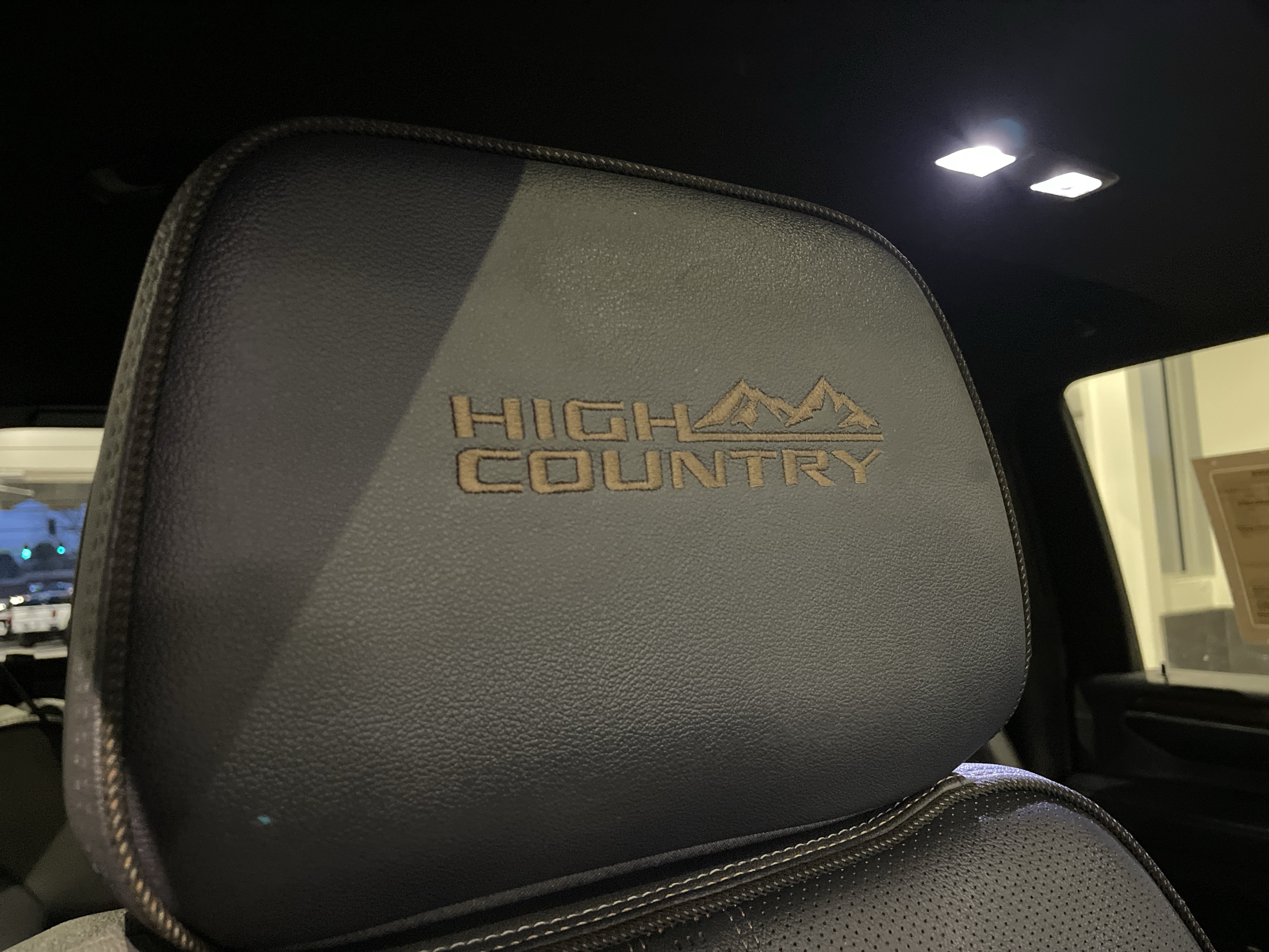 Used 2024 Chevrolet Silverado 3500 High Country w/ Technology Package AWD/4WD image 39