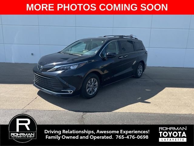 Used 2024 Toyota Sienna XLE w/ XLE Plus Package AWD/4WD image 1