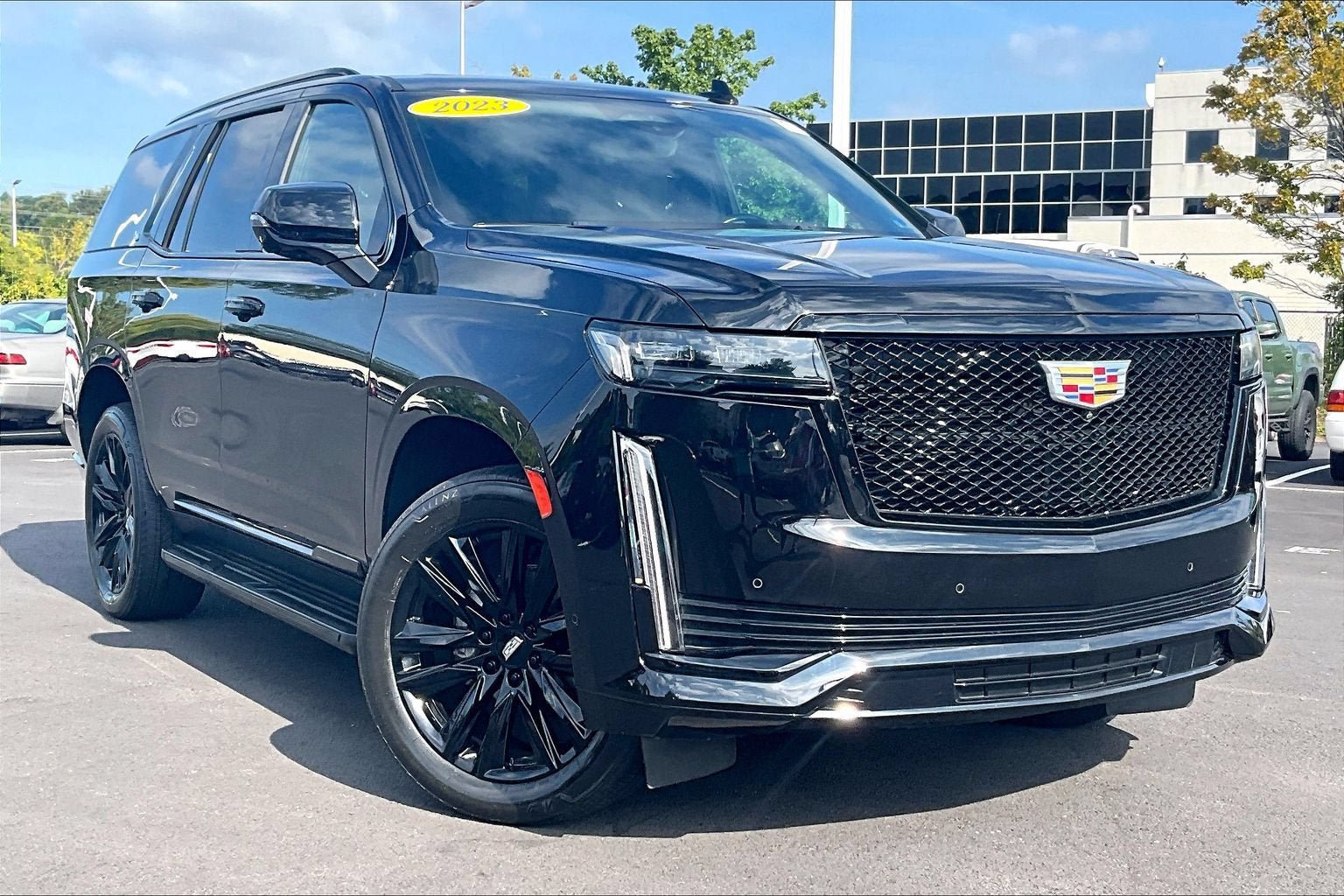 Used 2023 Cadillac Escalade Sport AWD/4WD image 2