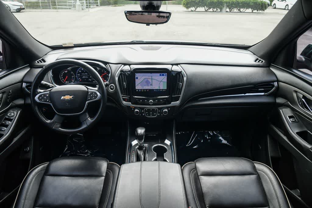 Used 2022 Chevrolet Traverse Premier FWD image 14