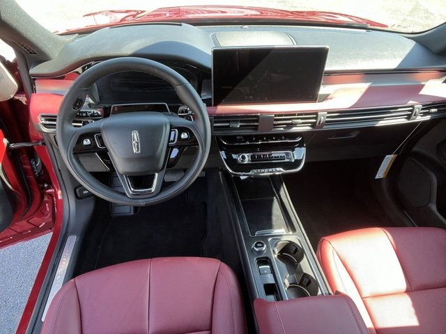 New 2025 Lincoln Corsair Reserve w/ Equipment Group 202A image 8